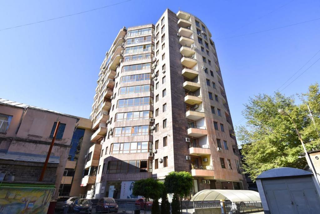 54 New Building In The Center Of The Capital Daire Erivan Dış mekan fotoğraf
