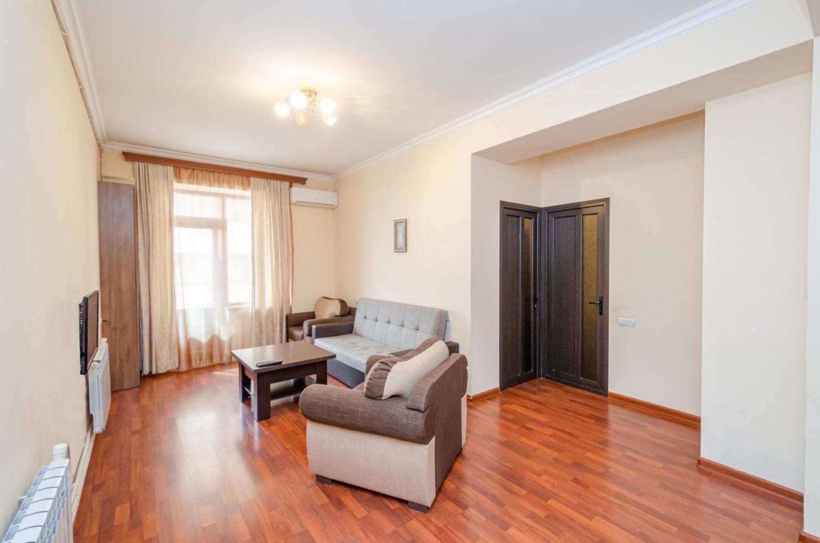 54 New Building In The Center Of The Capital Daire Erivan Dış mekan fotoğraf